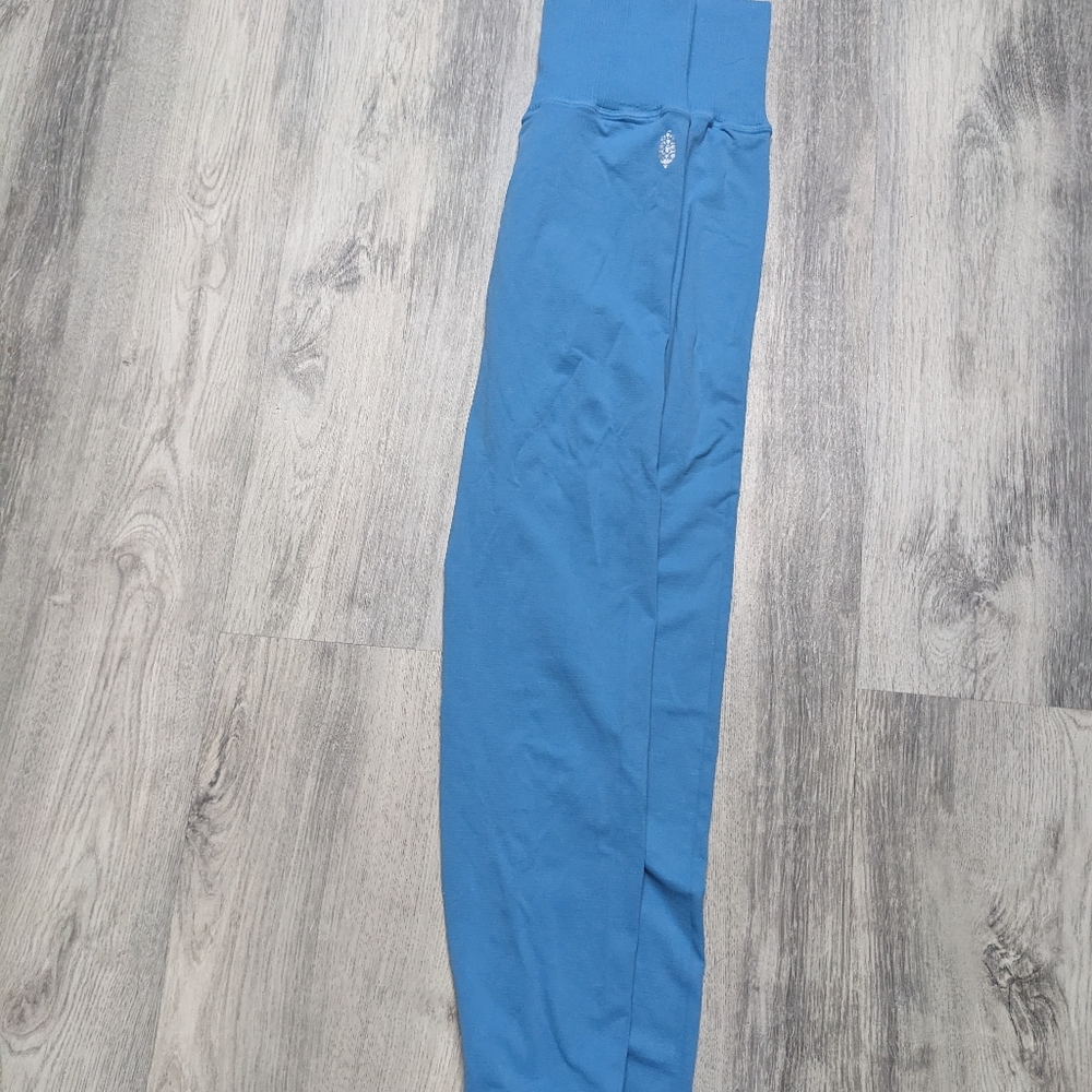 Free People Movement Good Karma leggings vintage blue sz m/l